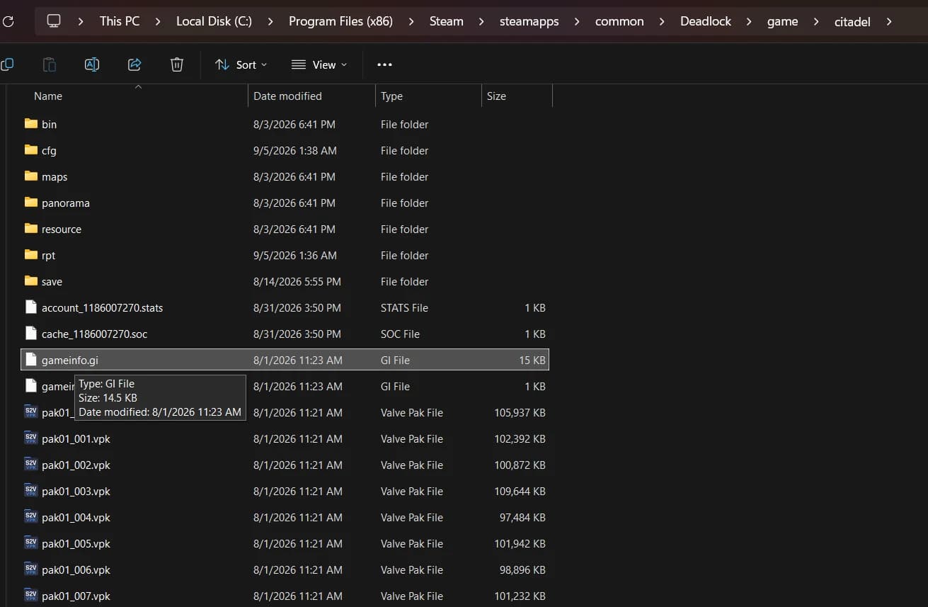The game/citadel folder in Windows Explorer, with gameinfo.gi selected among the pak01 files